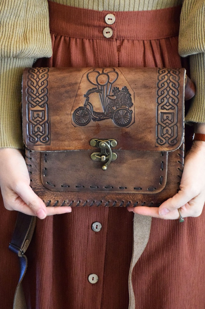 Sac bandoulière cuir véritable artisanal imprimé vélo vintage marron