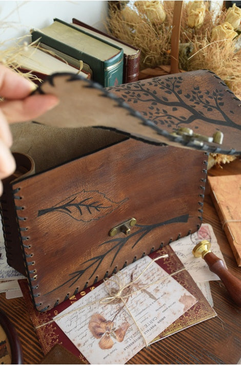 Sac cuir véritable motif arbre et feuilles, artisanal, sangle réglable