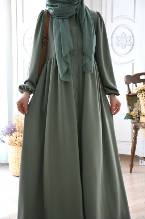 Abaya Hijab Fermée Crêpe Polyester Couleur Pierre Élégante et Pratique