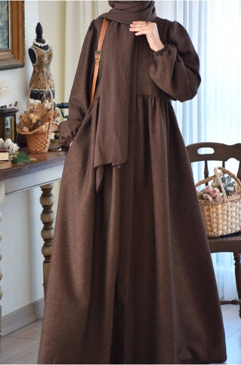 Élégante abaya Saisonnière Zippée Marron : Confort Moderne et Style Fluide