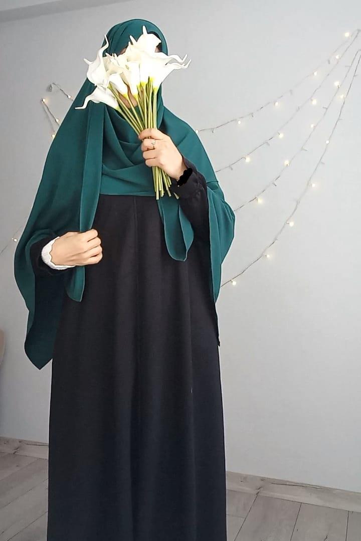 Écharpe en Soie de Médine Vert Sapin Luxueuse et Élégante pour Femme