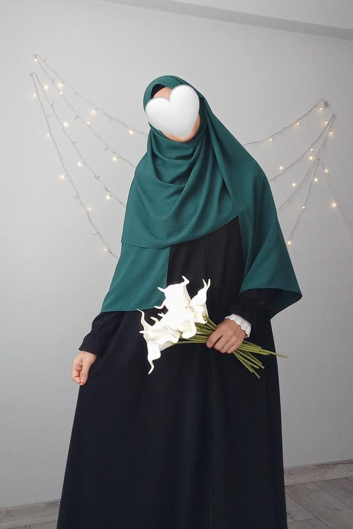 Écharpe en Soie de Médine Vert Sapin Luxueuse et Élégante pour Femme