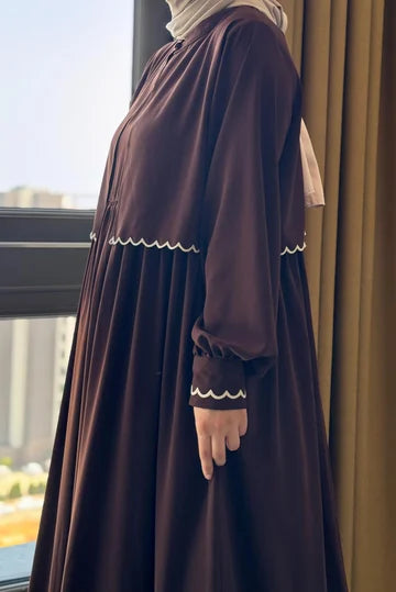 Ensemble Veste Brodé Soie Égyptienne Robe Longue Chic Femme Moderne Tabac