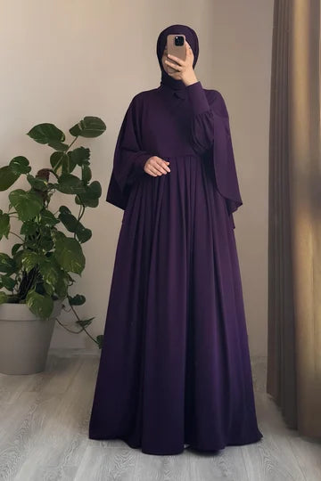 Robe longue beige avec pèlerine détachable en soie d'Égypte élégante