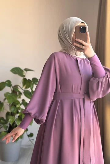 abaya  Sendy à manches longues en crêpe, ceinture amovible, poches