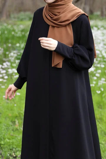 abaya  Sendy à manches longues en crêpe, ceinture amovible, poches