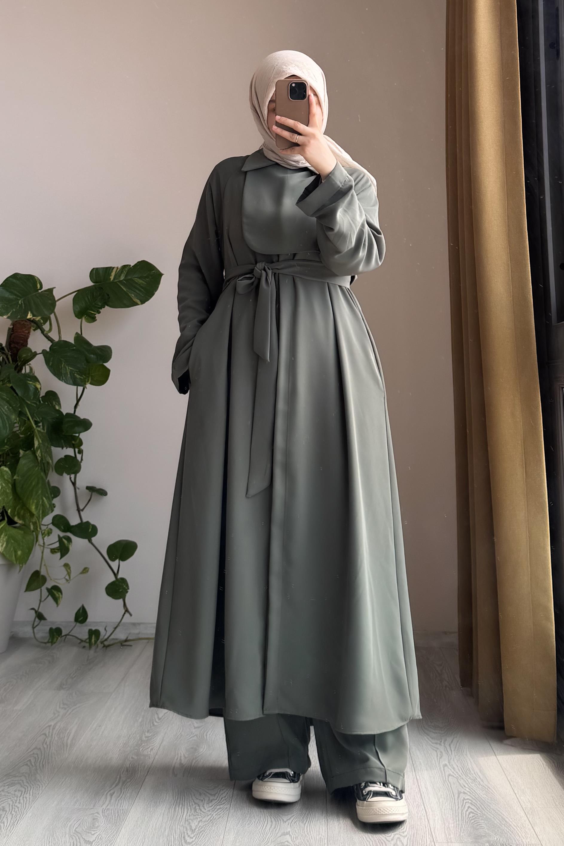 Ensemble trench long et pantalon vert pistache en crêpe